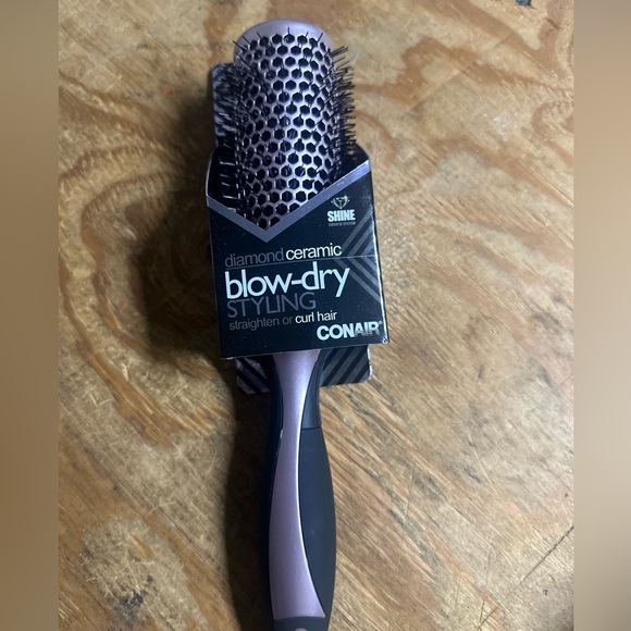 CONAIR - Diamond Ceramic Volume & Shine Round Brush For Medium To Long Hair - Picture 1 of 4